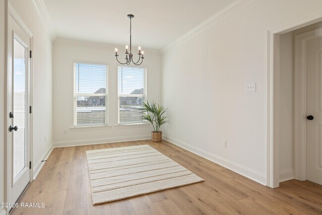 Building Photo - 107 Lotus St