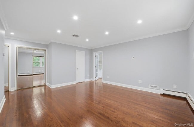 Building Photo - 87 Woodlawn Ave