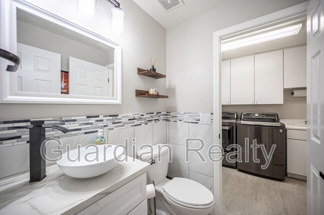 Building Photo - 11112 Pine Greens Ct