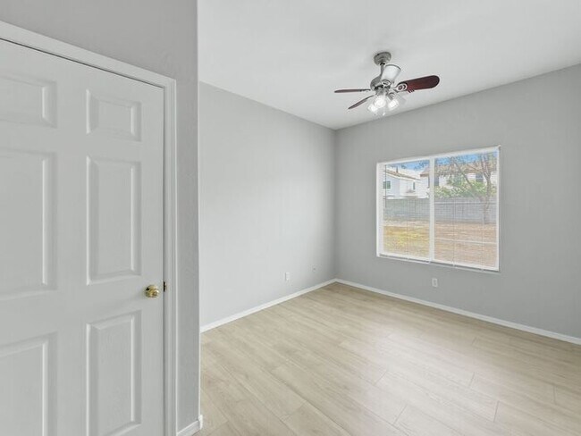 Building Photo - Pecan Creek - 5 Bedroom 3 Bathroom Home!