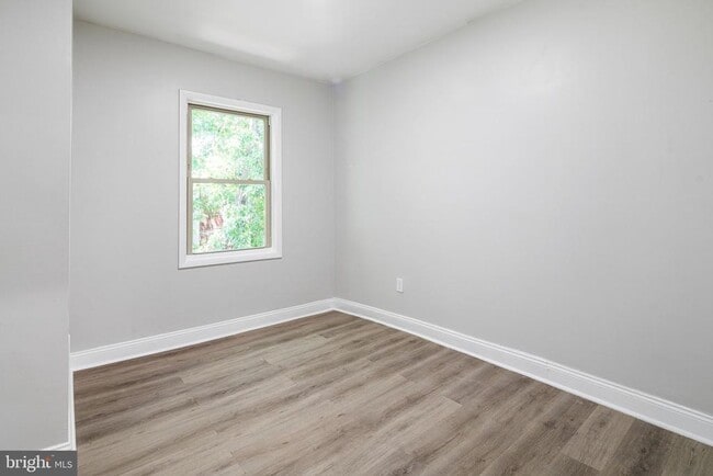 Building Photo - 3857 Wyalusing Ave