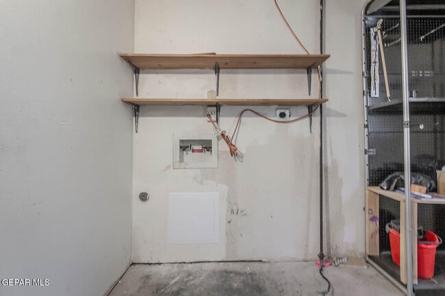 Building Photo - 2125 Pacheco Dr