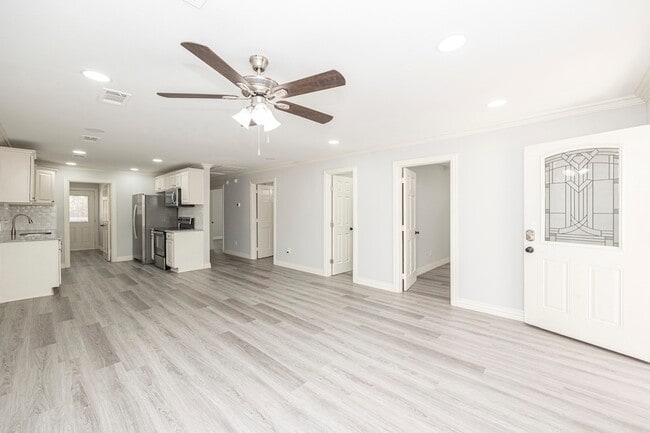 Building Photo - 9910 Dalrock Rd