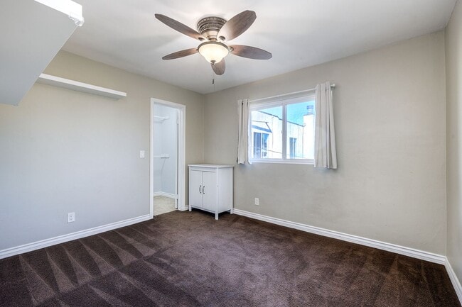 Building Photo - San Diego City Heights Upstairs Condo Two Weeks FREE  in Beautiful Gated Complex- Available Now