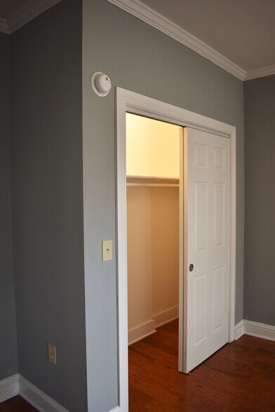 Primary Bedroom Closet - 533 W Water St