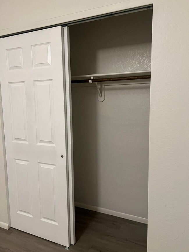 Building Photo - Calle Norlo