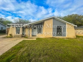 Building Photo - 1307 Janann Ave