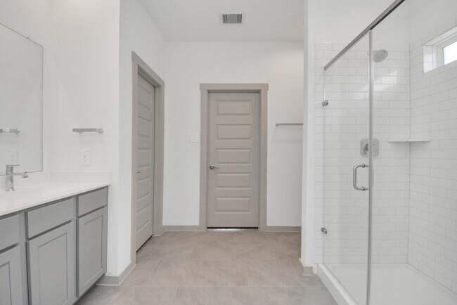 Building Photo - 4010 Elk Crk Ct