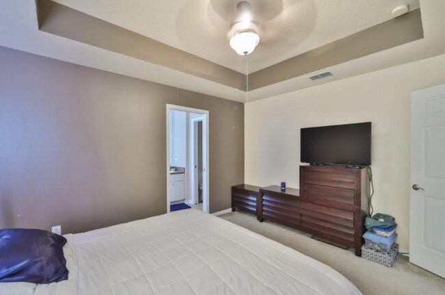 Building Photo - 16221 Bridgewalk Dr