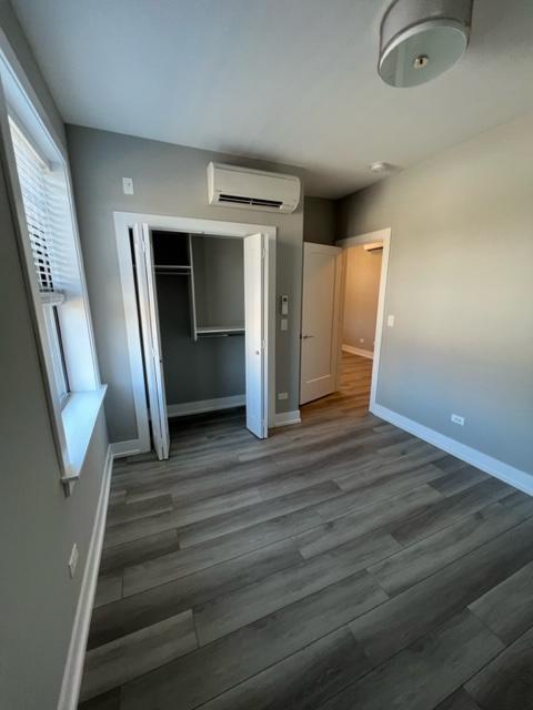 Building Photo - 2 bedroom in Chicago IL 60613