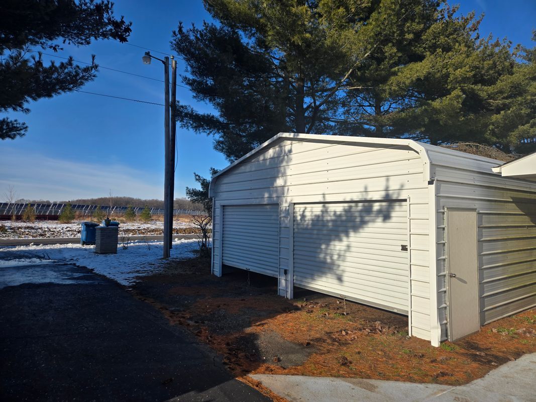 Building Photo - 15329 Church Ln