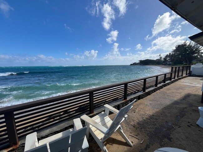 Building Photo - Fully furnished, stunning oceanfront home ...