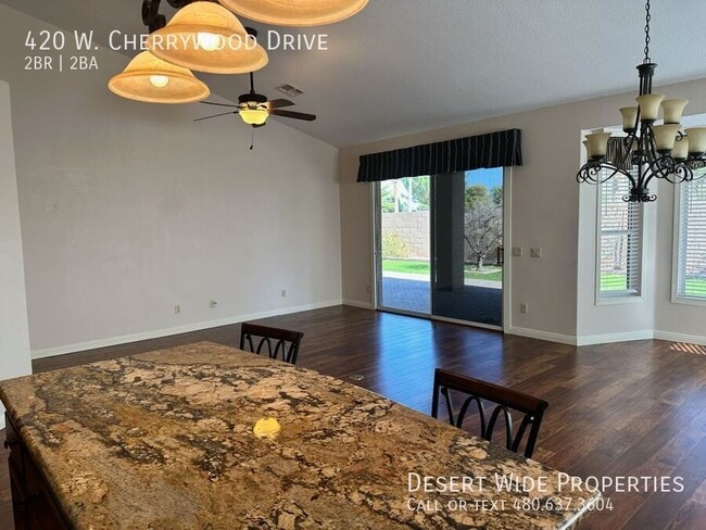 Building Photo - 420 W Cherrywood Dr