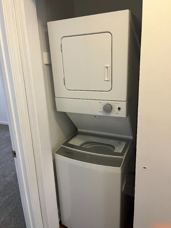 Building Photo - 6530 Laguna Point