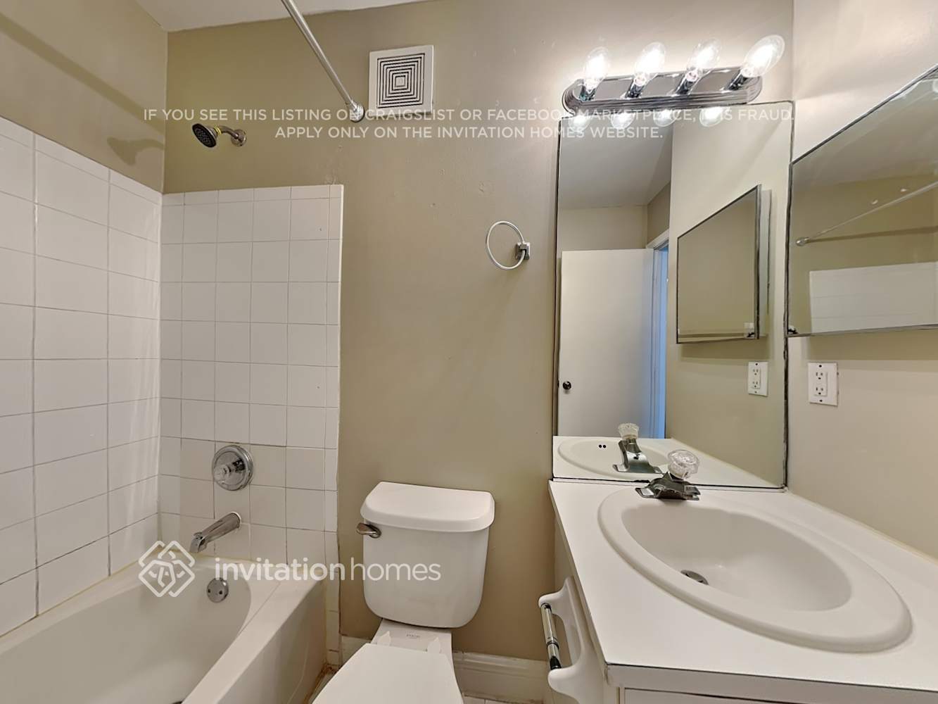 Building Photo - 9951 NW 56th Pl