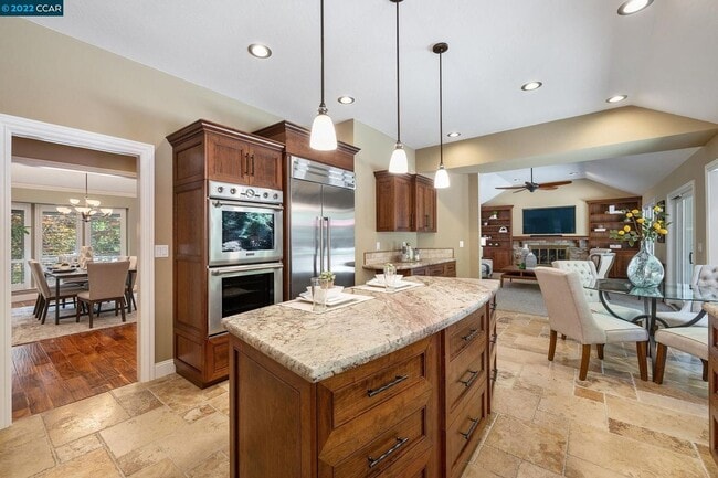Building Photo - Outstanding 4 Bed 2.5 Bath Alamo Home in Bryan Ranch - Mt. Diablo Foothills!