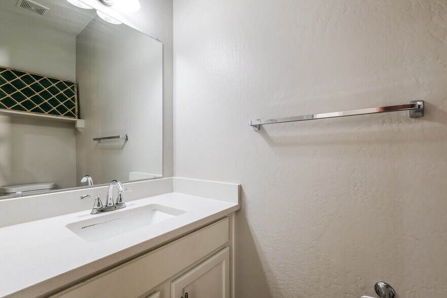 Building Photo - 10317 W Monterosa Ave