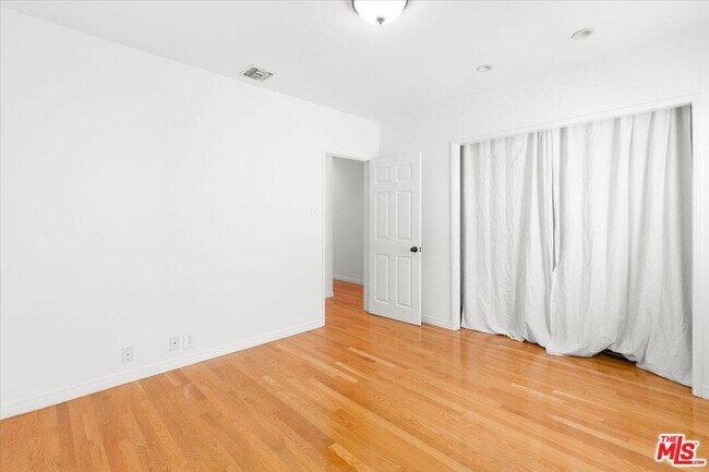 Building Photo - 3707 Edenhurst Ave