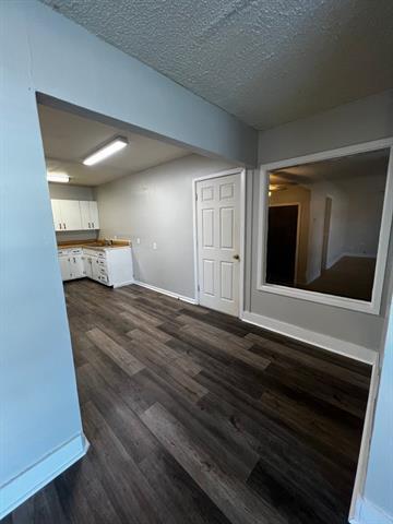 Building Photo - 2105 N 8th St