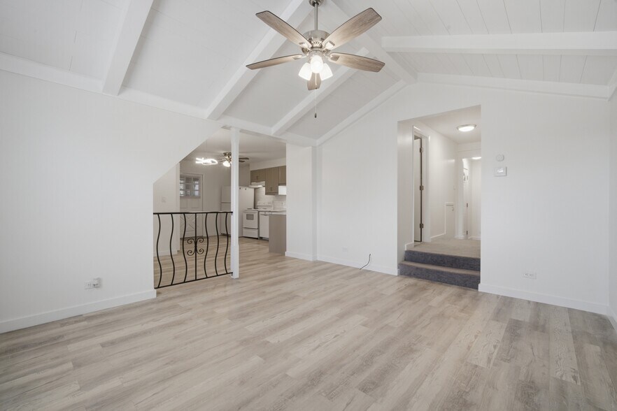 Building Photo - 7314 N Crawford Ave