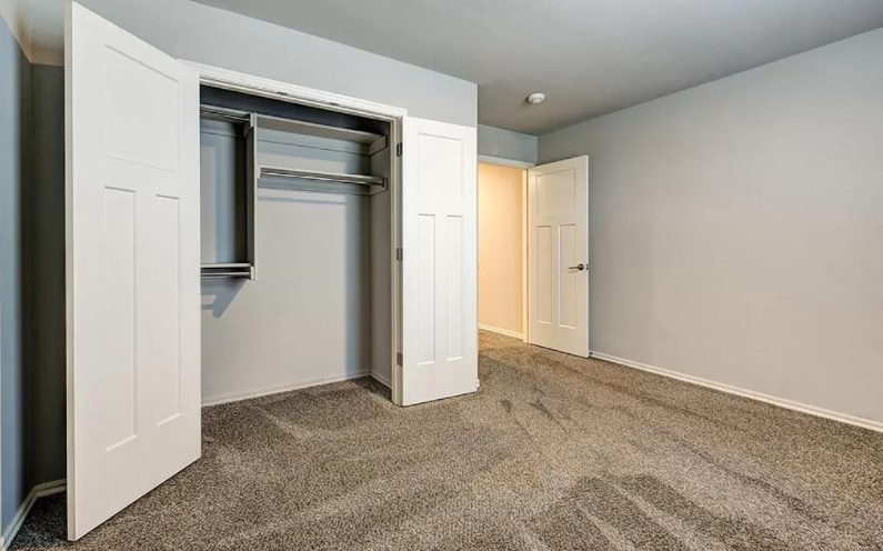 Building Photo - 8811 SW 45th St