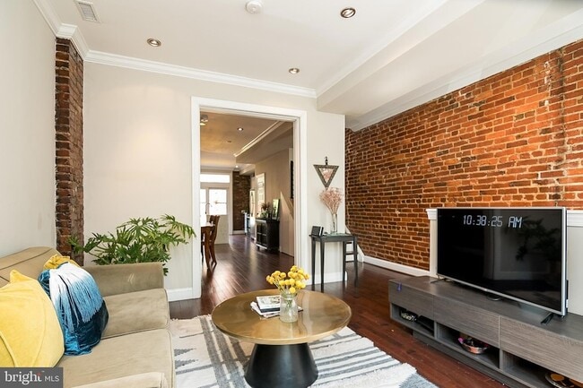 Building Photo - 2030 Flagler Pl NW