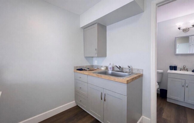 Building Photo - 3901 6th St S