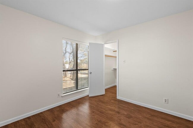 Building Photo - 8403 Sage Mountain Dr