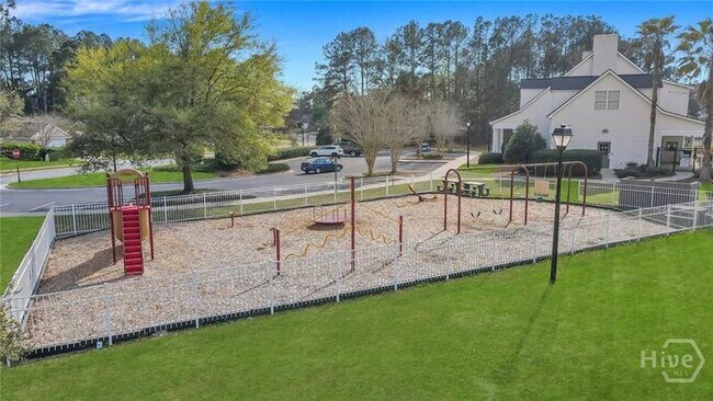 Building Photo - 1506 Bradley Blvd