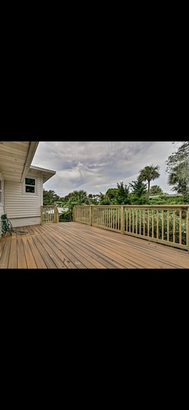 Building Photo - 511 Jessamine Blvd