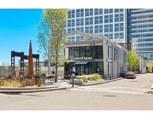 Building Photo - 375 Canal St