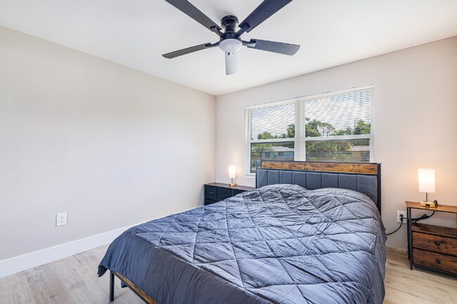 Building Photo - Englewood Padsplit Co-living Affordable Ho...
