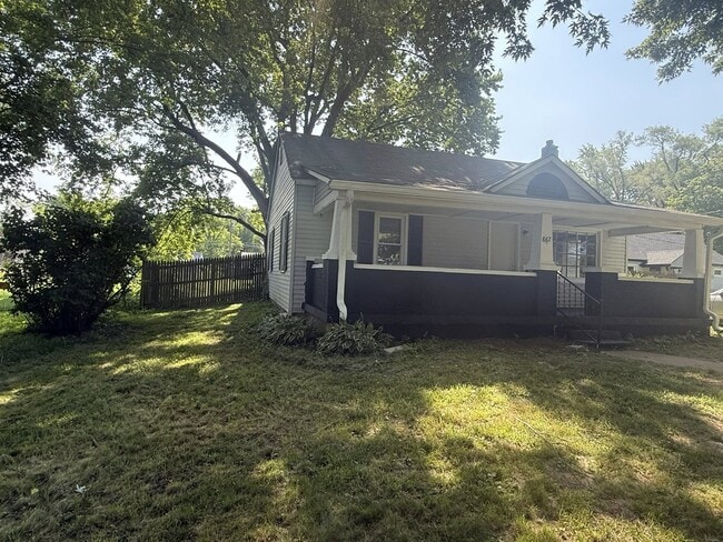Building Photo - 867 S Morgantown Rd