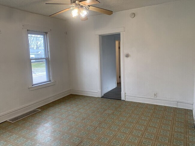 Building Photo - 1464 Beach St