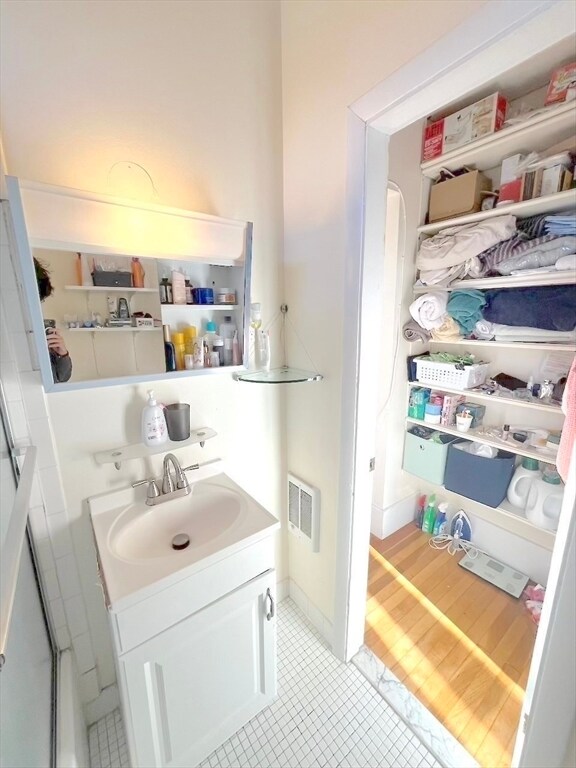 Building Photo - 371 Harvard St