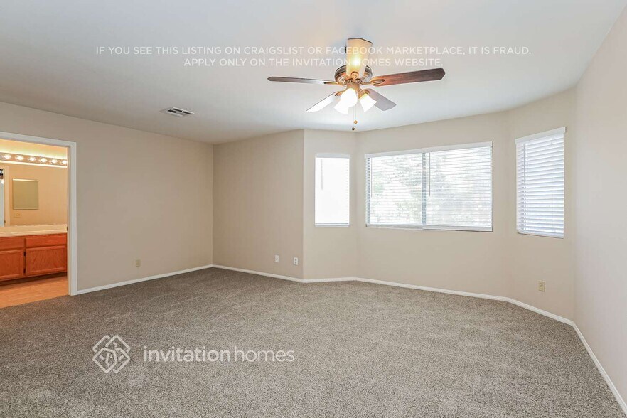 Building Photo - 2121 Harbor Cliff Dr