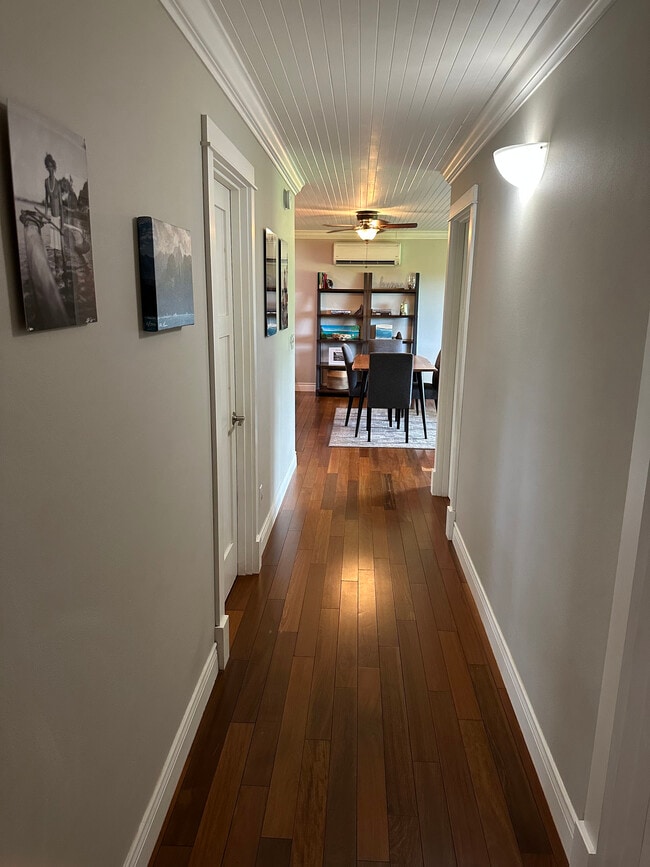 Building Photo - 4614 Haleilio Rd