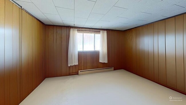 Building Photo - 4030 S Fox St