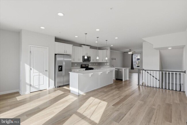 Building Photo - 5818 Imperial Dr