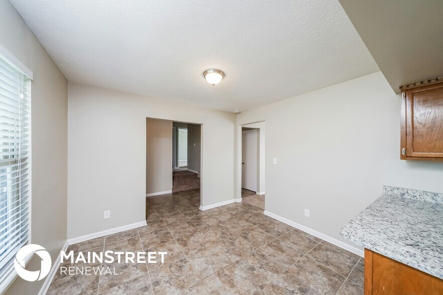Building Photo - 3702 Bartlett Ct