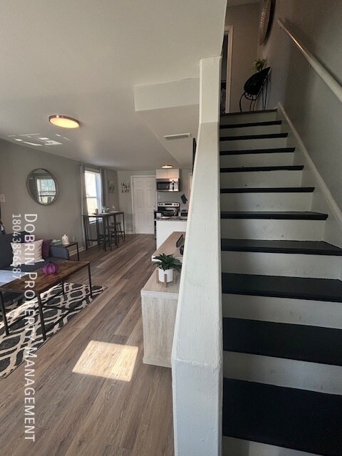 Building Photo - 1600 Fendall Ave