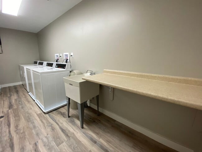 Building Photo - 30 Hanover St