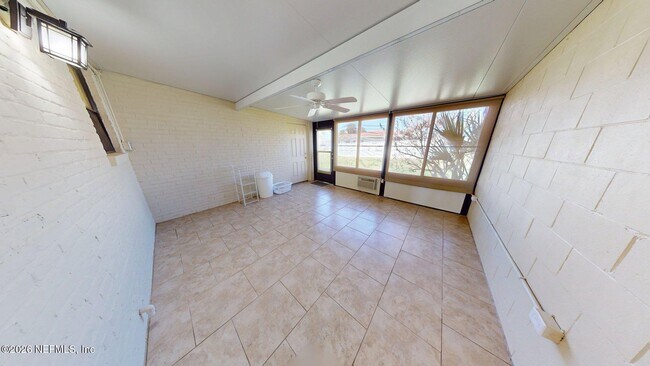 Building Photo - 757 Flamingo Dr