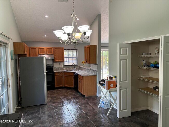 Building Photo - 7750 Manassas Ct E