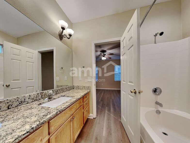 Building Photo - 201 Antigua Pl