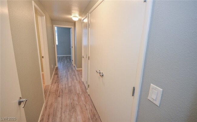 Building Photo - 50 Aura de Blanco St