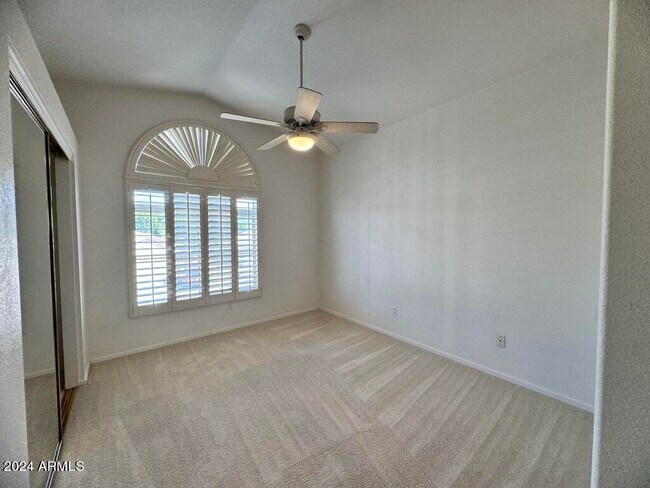 Building Photo - 1873 W Falcon Dr