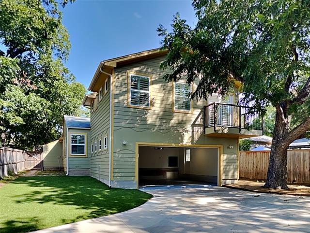 Building Photo - 8902 Redondo Dr