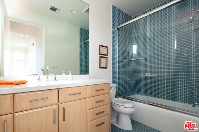 Building Photo - 2217 Grand Canal