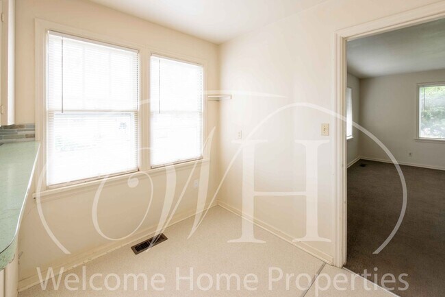 Building Photo - 1235 Boyer Ave